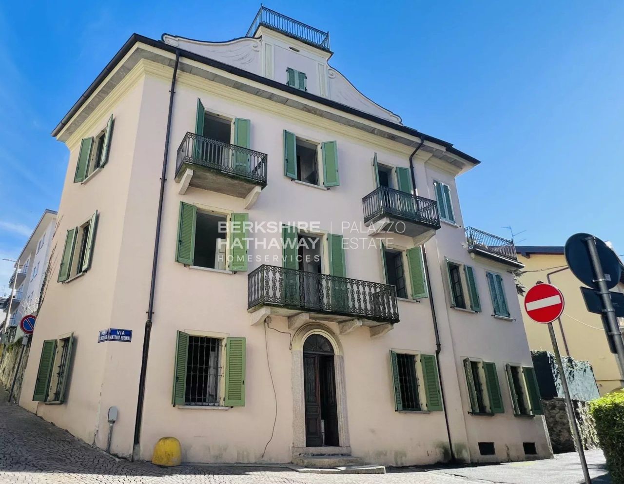 Casa en Stresa, Italia, 210 m² - imagen 1