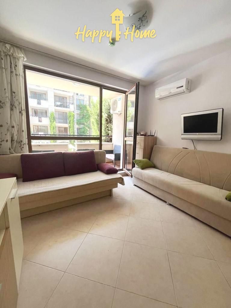 Studio à Slantchev Briag, Bulgarie, 33 m² - image 1