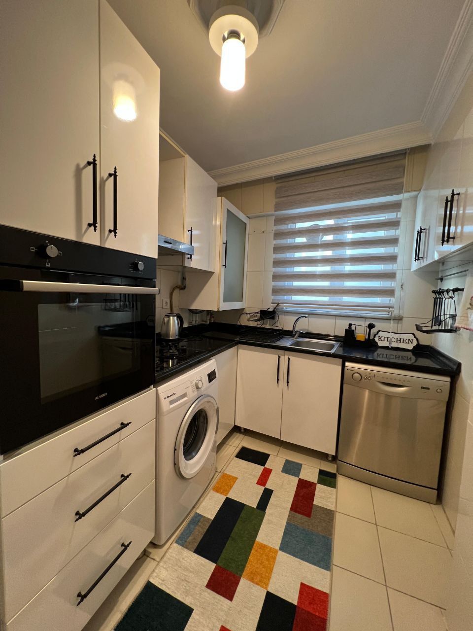 Flat in Istanbul, Turkey, 130 m² - picture 13