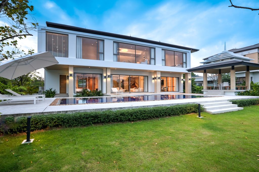 Villa in Phuket, Thailand, 800 m² - picture 1