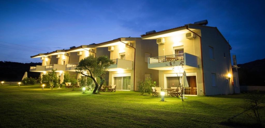 Hotel en Calcídica, Grecia, 550 m² - imagen 1