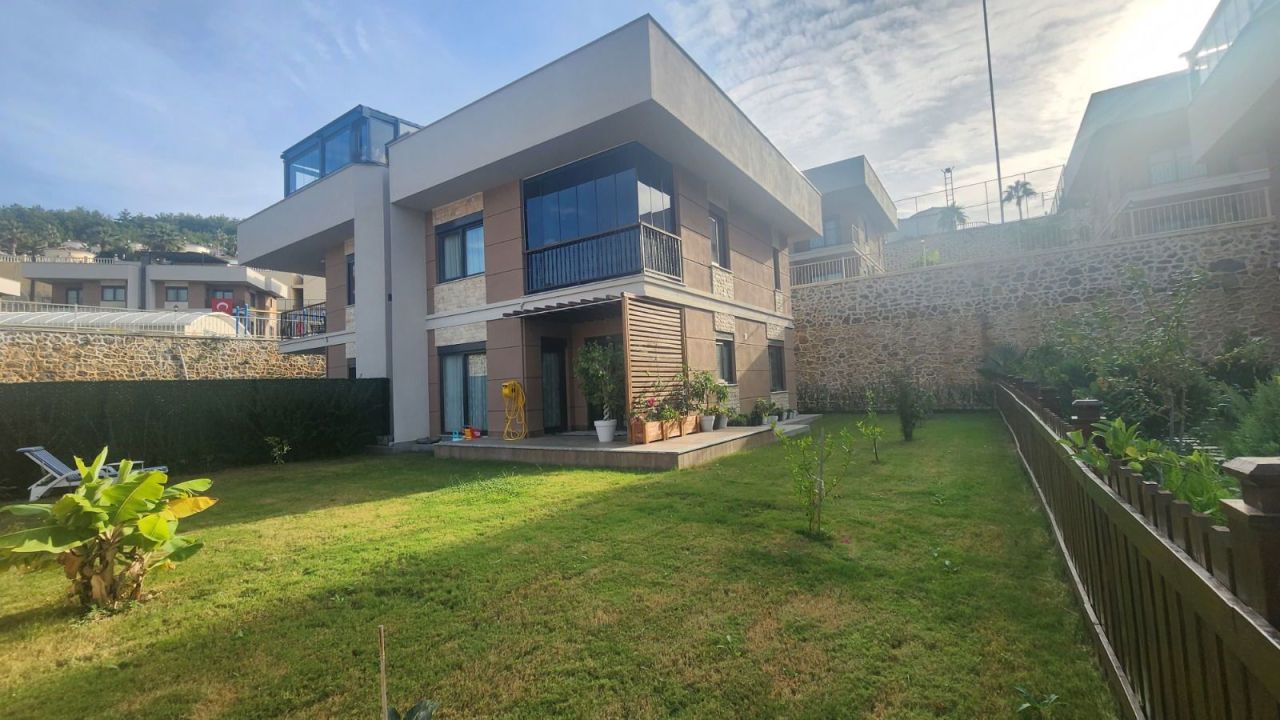Villa in Alanya, Turkey, 220 m² - picture 1