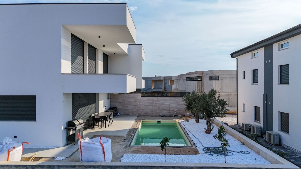 Villa Punat, Croacia, 130 m² - imagen 1
