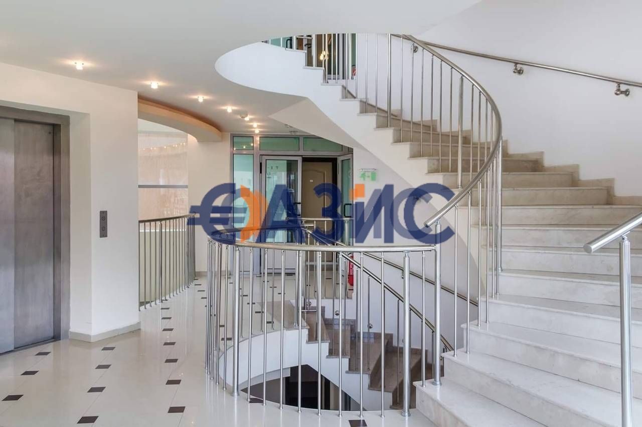 Hôtel à Slantchev Briag, Bulgarie, 2 800 m² - image 13