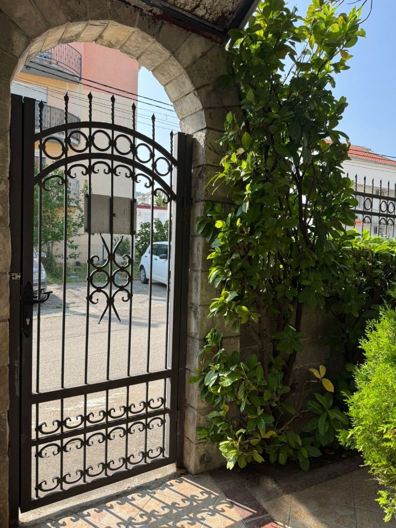 Haus in Sutomore, Montenegro, 400 m² - Foto 3