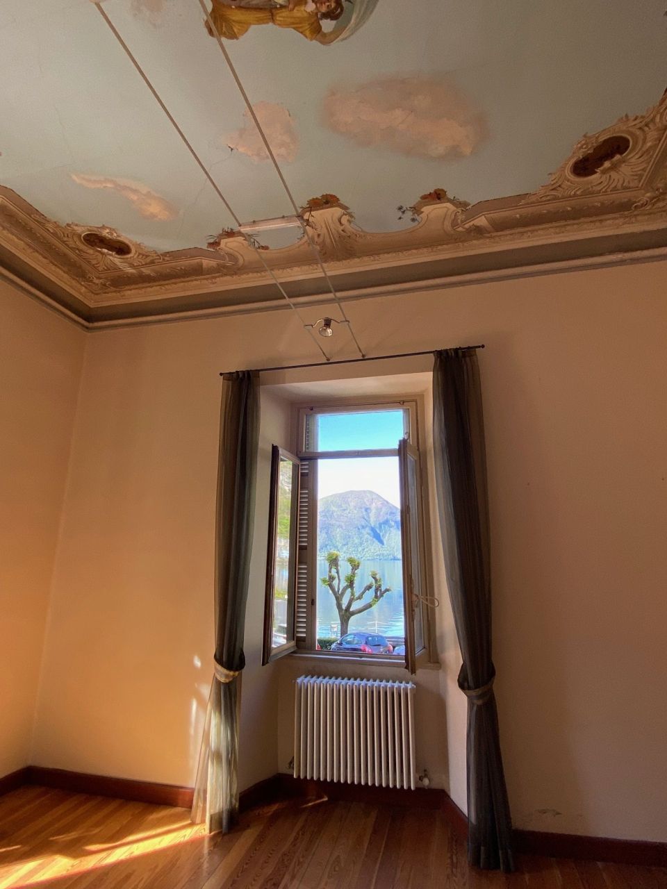 Flat in Porlezza, Italy, 91 m² - picture 1