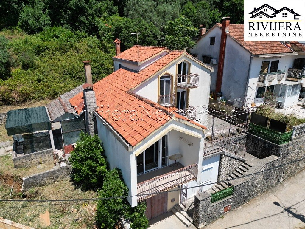 Casa en Herceg-Novi, Montenegro, 220 m² - imagen 6