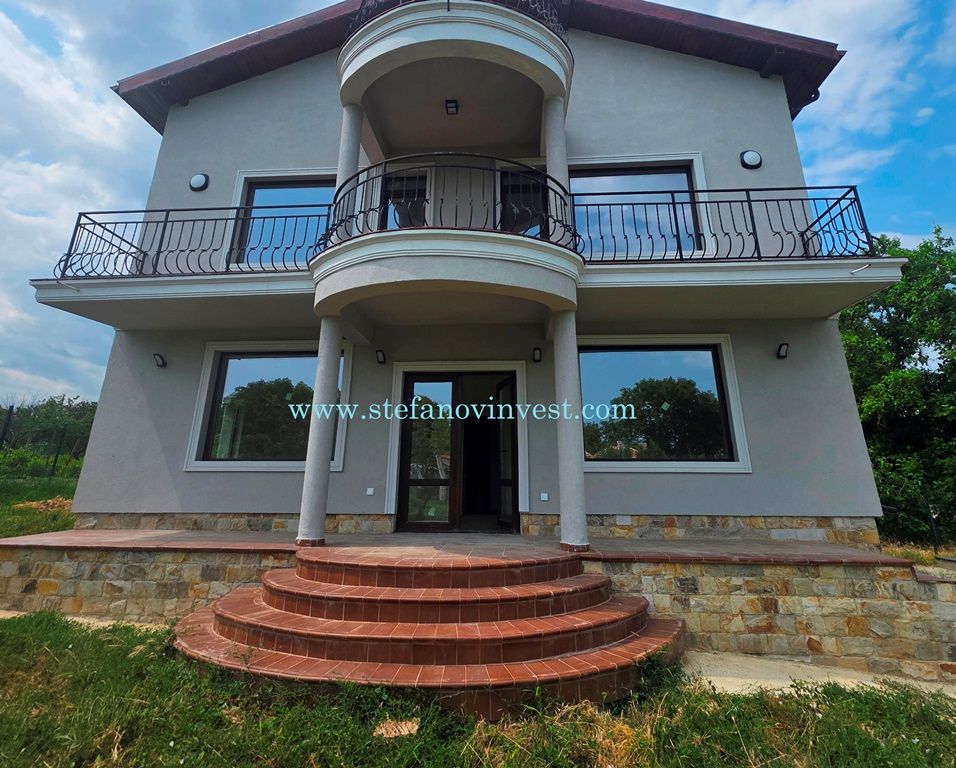 Haus in Varna, Bulgarien, 245 m² - Foto 1