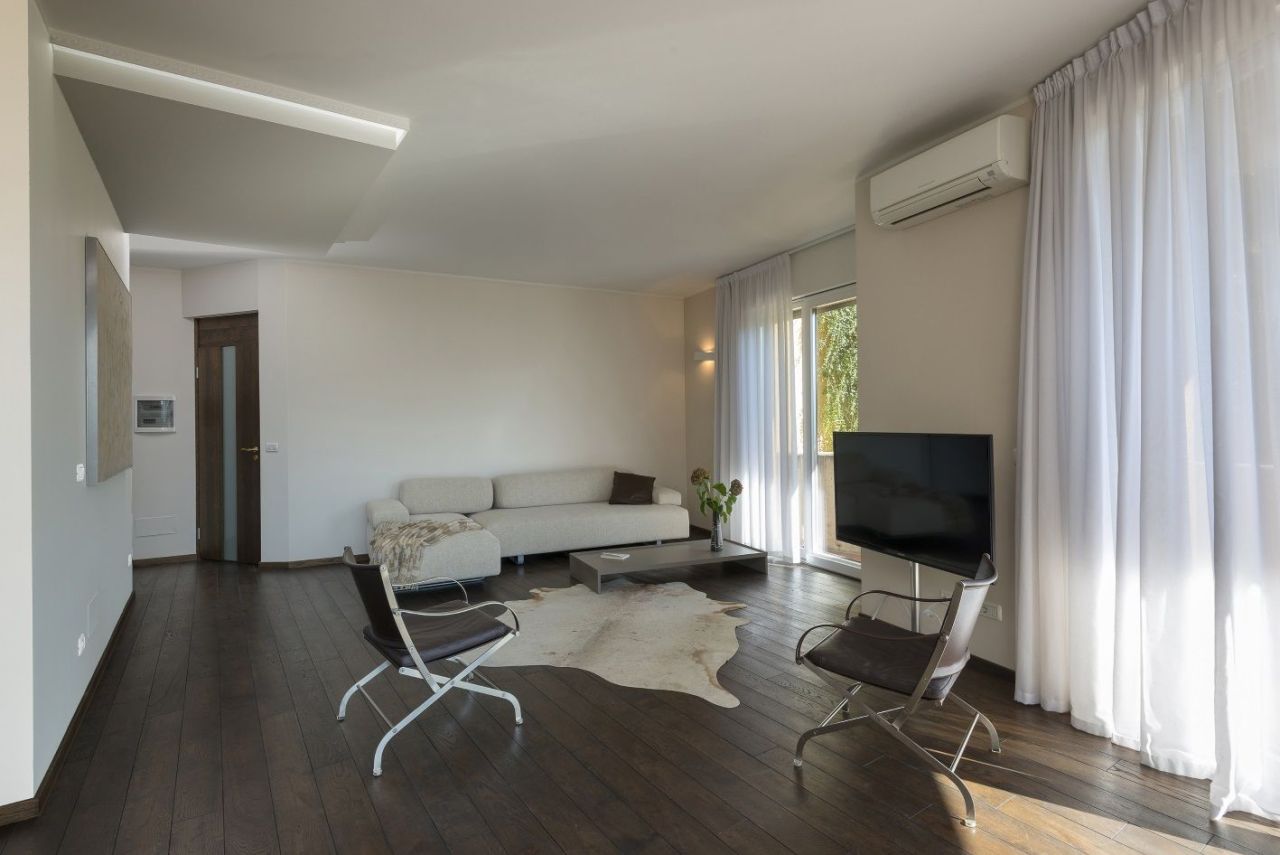 Wohnung in Campione d'Italia, Italien, 149 m² - Foto 3