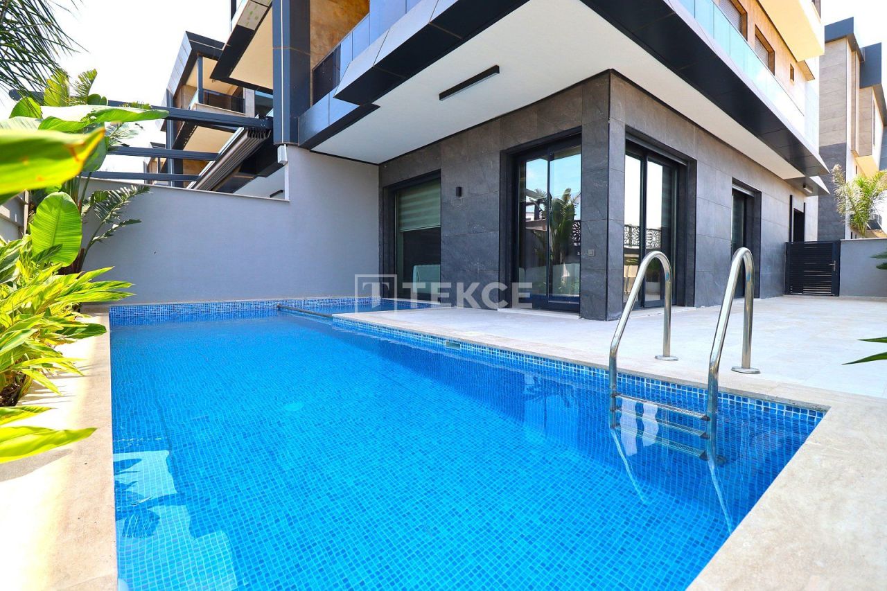 Villa in Antalya, Turkey, 347 m² - picture 1