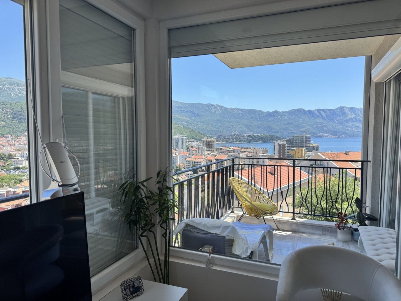 Flat in Budva, Montenegro, 75 m² - picture 3