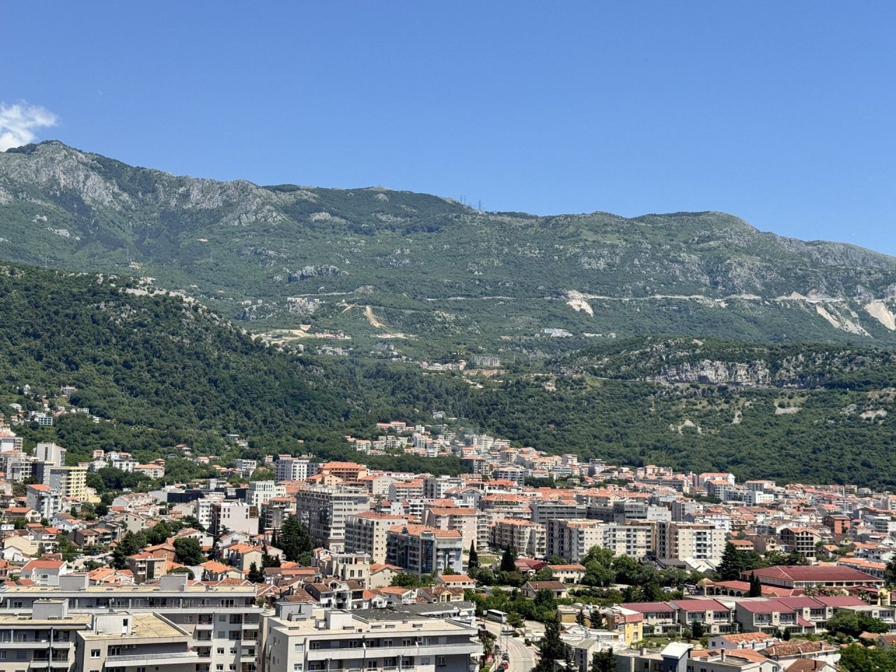 Flat in Budva, Montenegro, 75 m² - picture 13