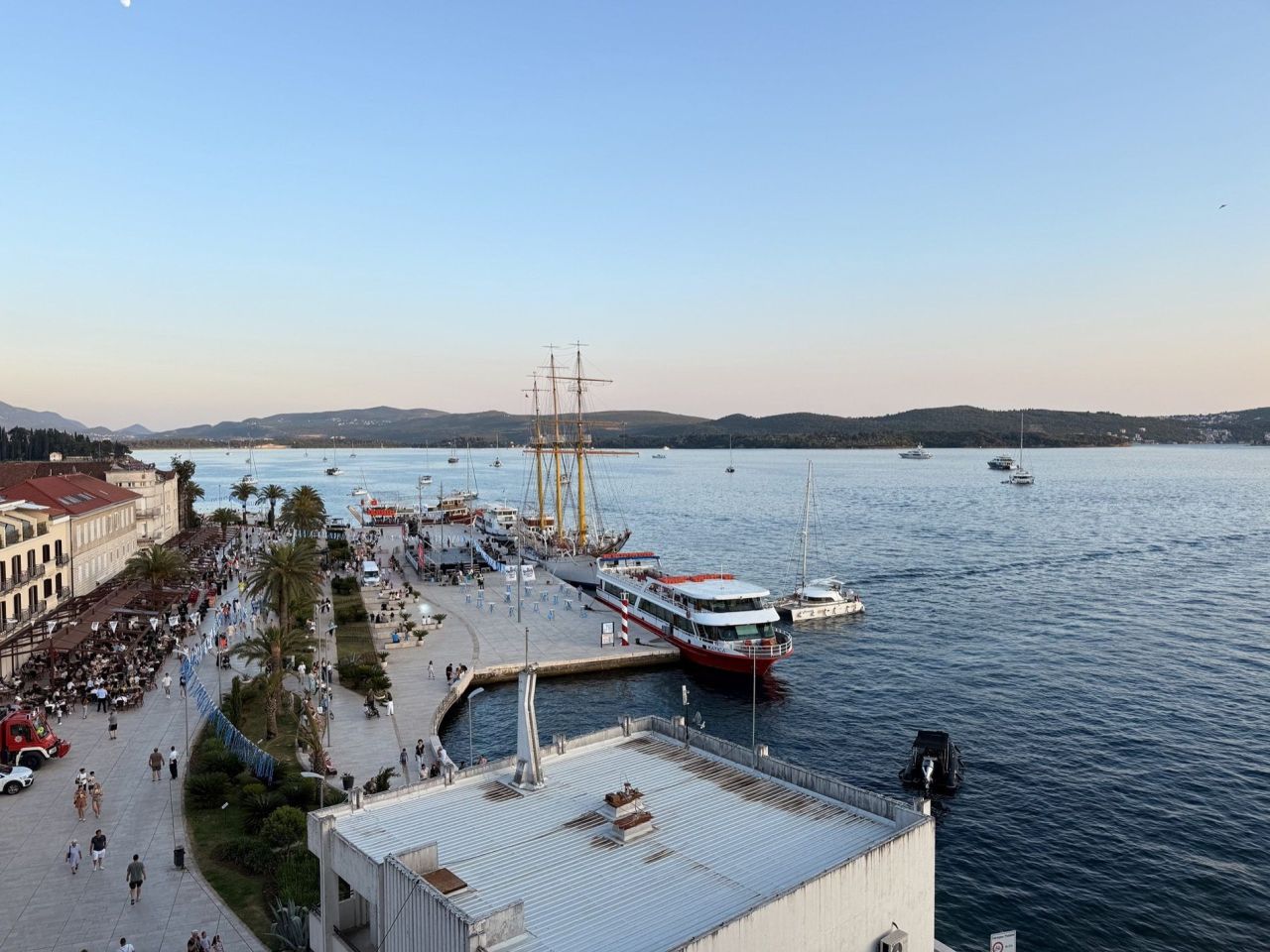 Appartamento a Tivat, Montenegro, 135 m² - foto 15