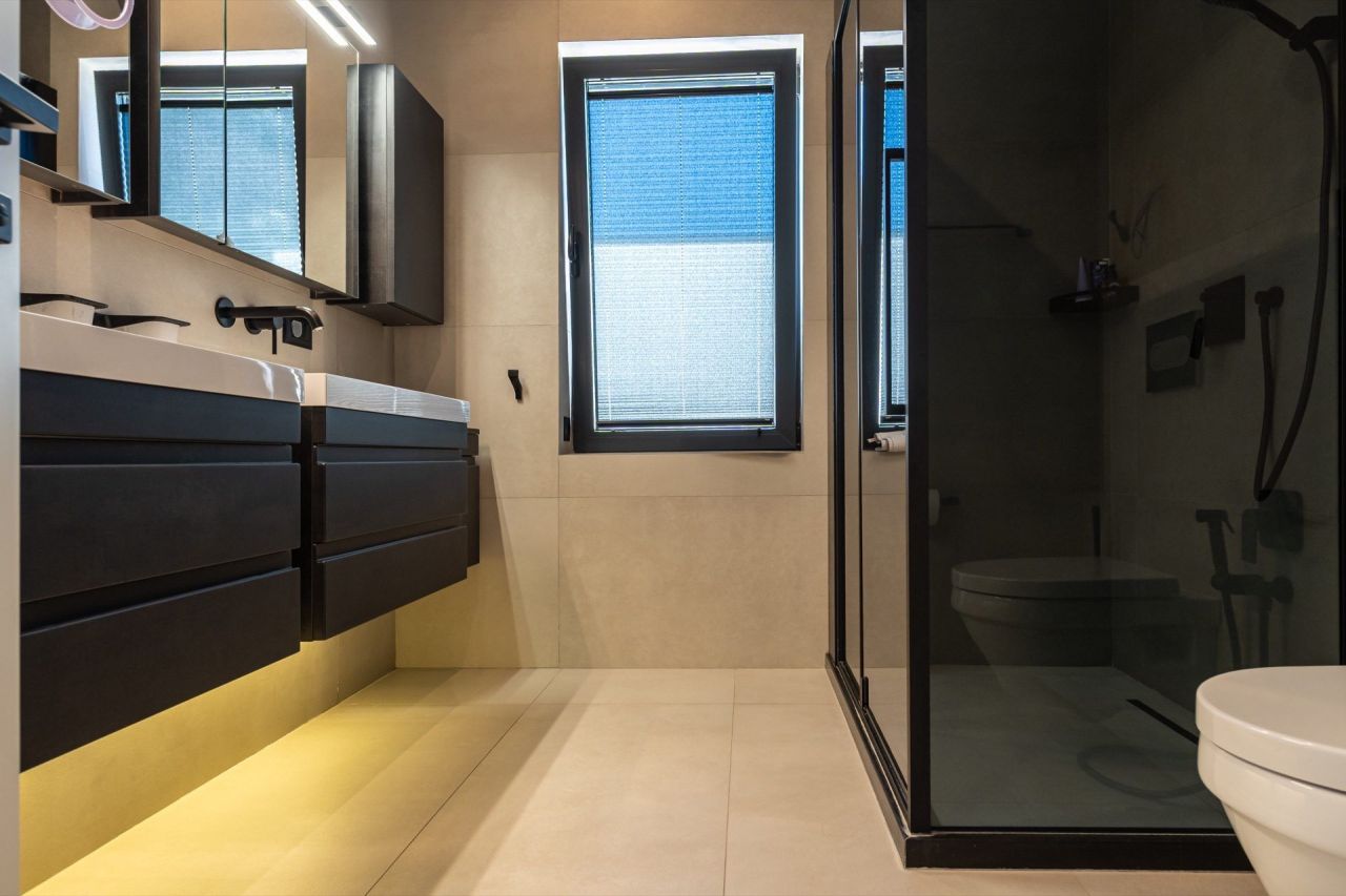 Villa en Kotor, Montenegro, 180 m² - imagen 14