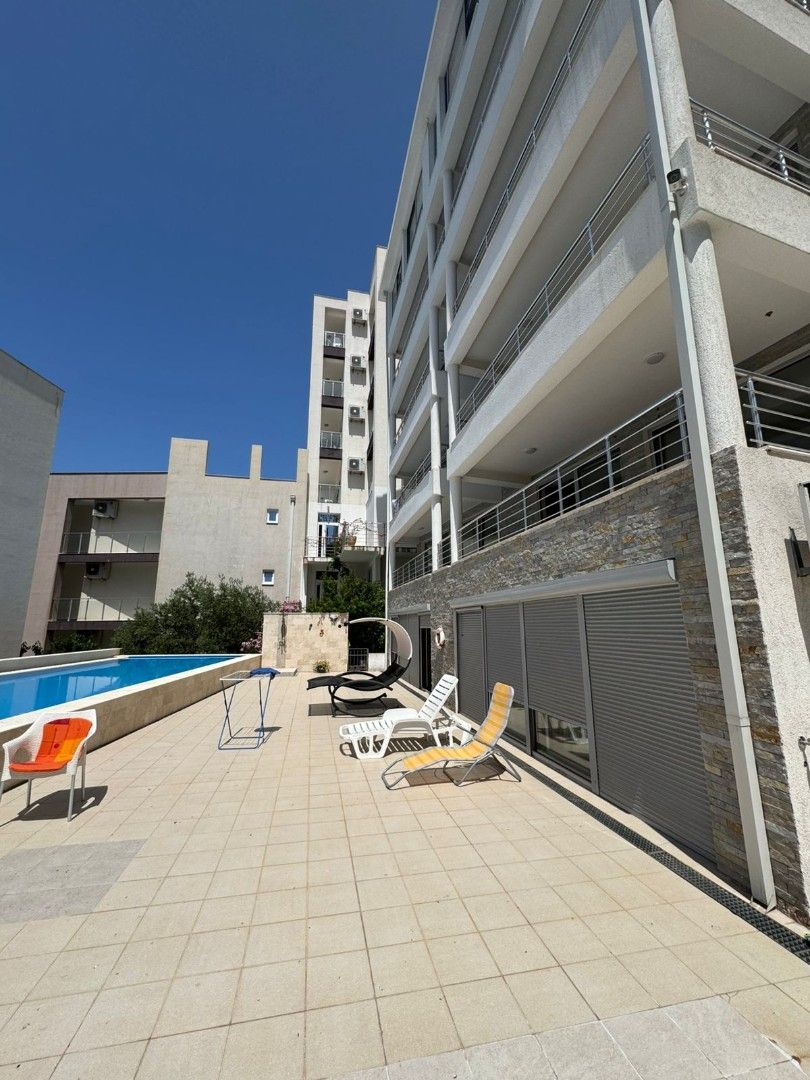 Flat in Dobra Voda, Montenegro, 81 m² - picture 1