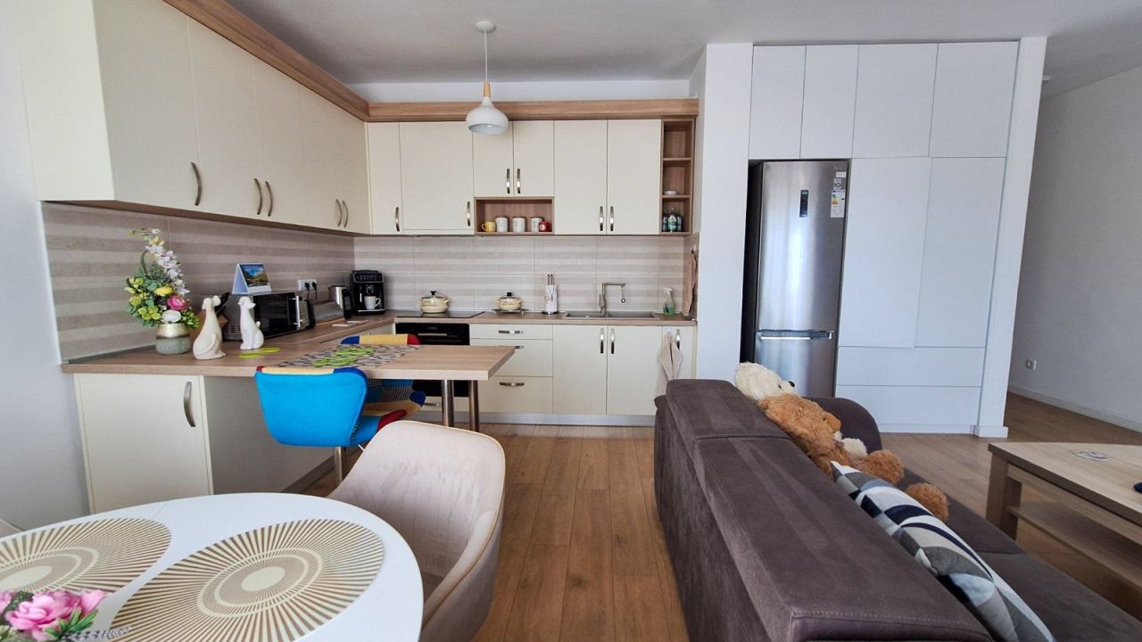 Flat in Bar, Montenegro, 83 m² - picture 2