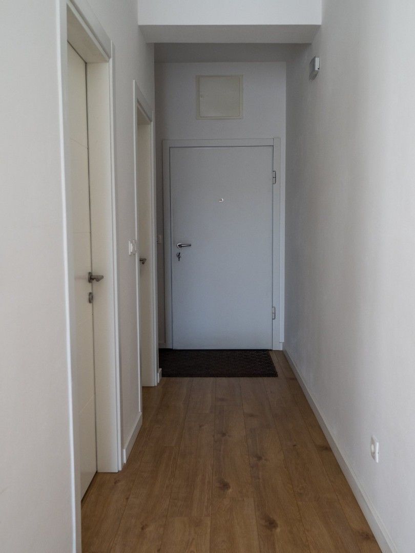 Flat in Bar, Montenegro, 83 m² - picture 3