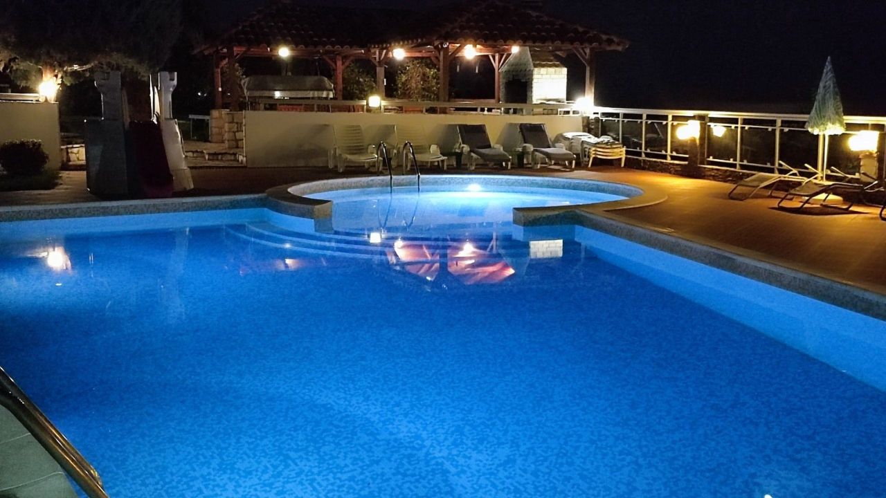 Appartamento a Dobra Voda, Montenegro, 104 m² - foto 14