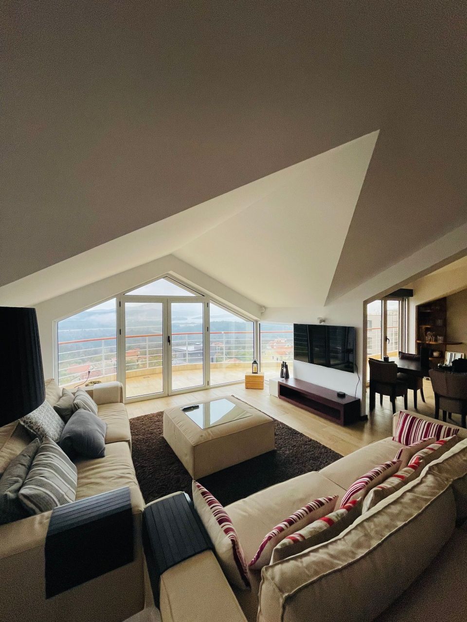Apartamento en Kavač, Montenegro, 130 m² - imagen 1