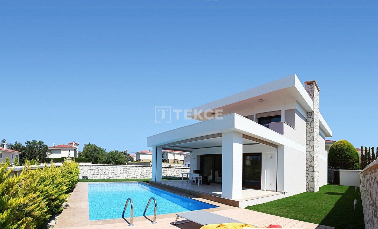 Villa en Cesme, Turquia, 140 m² - imagen 1