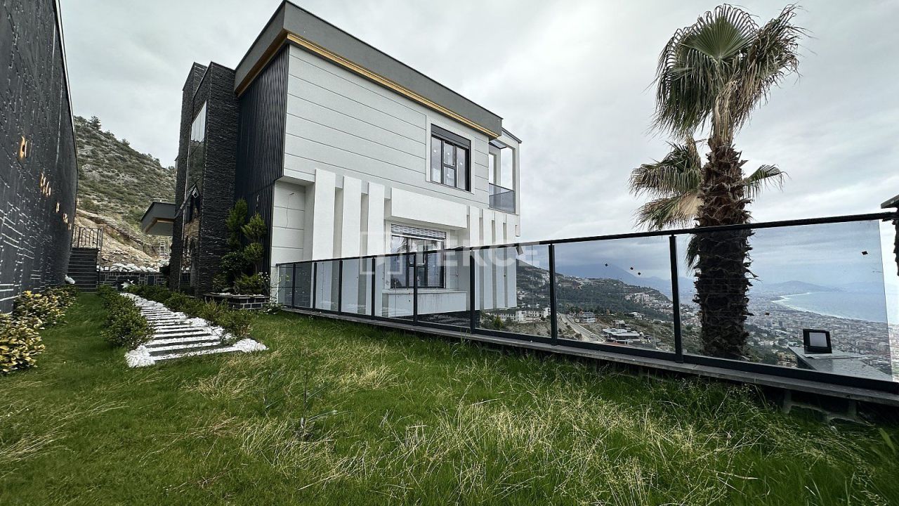 Villa à Alanya, Turquie, 280 m² - image 1