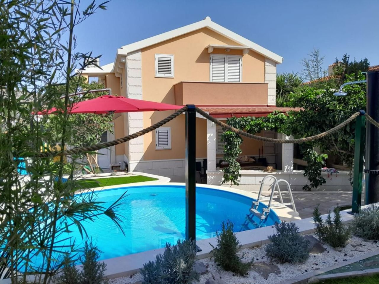 Villa sur Ciovo, Croatie, 131 m² - image 1