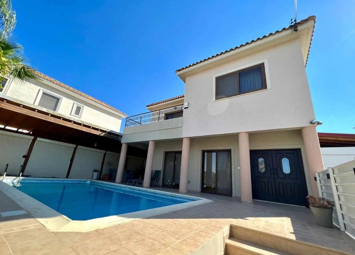 Villa in Limassol, Cyprus, 227 m² - picture 1