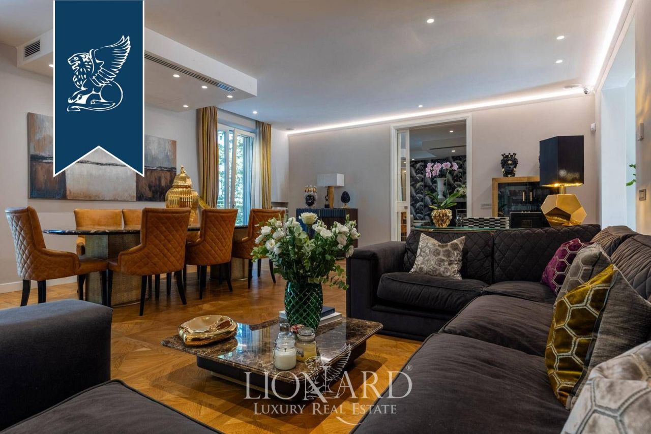 Villa en Roma, Italia, 1 000 m² - imagen 8