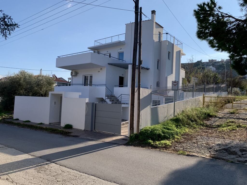 House in Lagonisi, Greece, 239 m² - picture 1