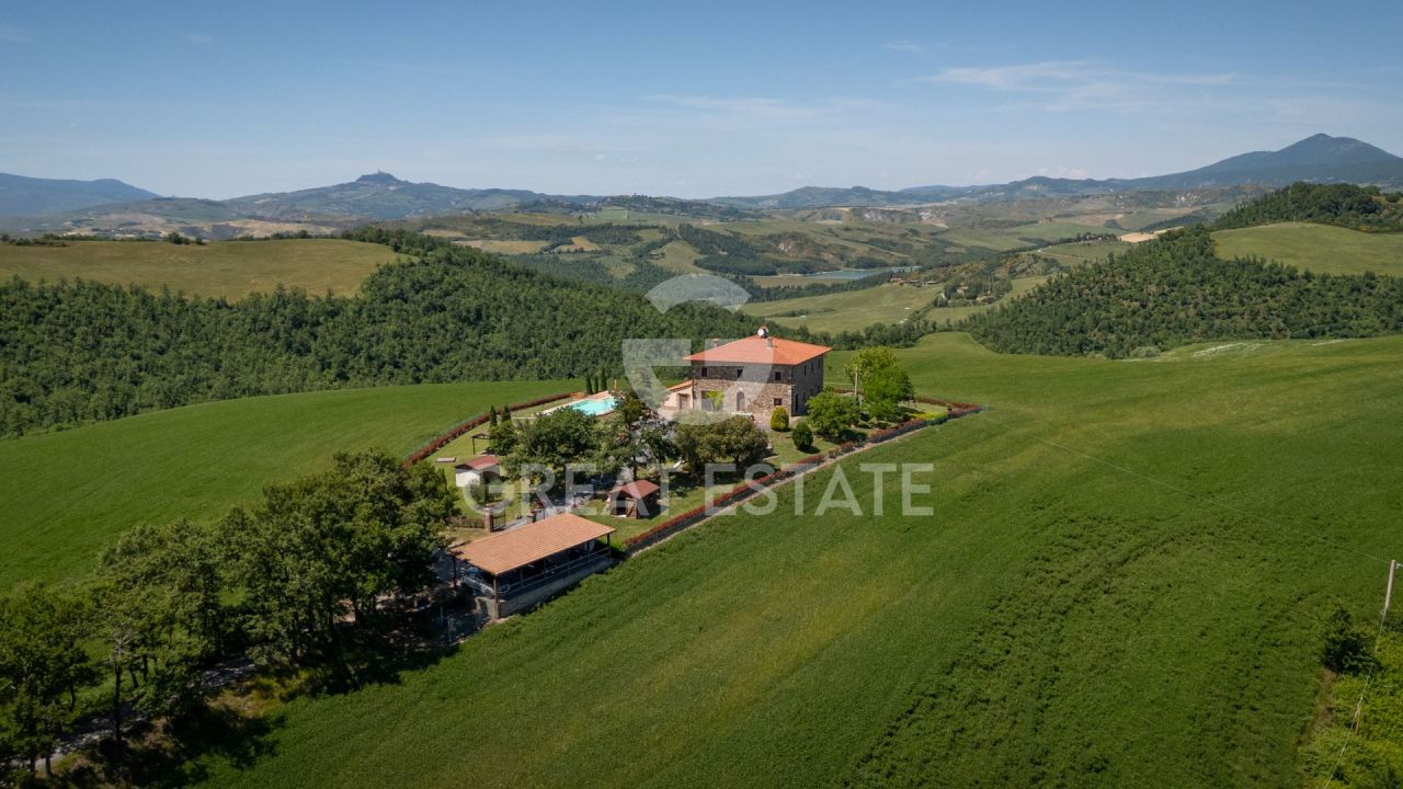 Haus in Viterbo, Italien, 373.45 m² - Foto 1