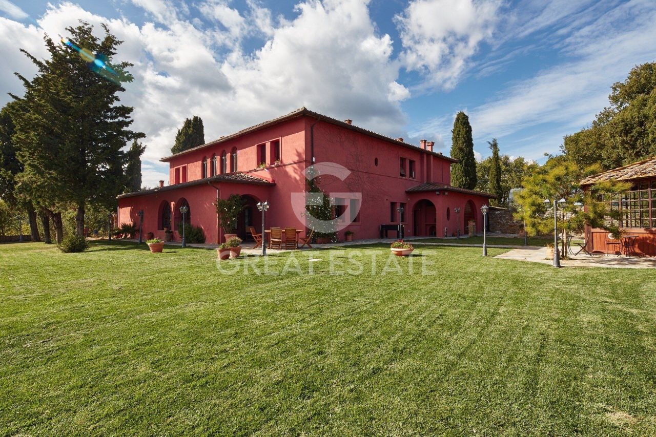 Casa Monte San Savino, Italia, 823.5 m² - imagen 1