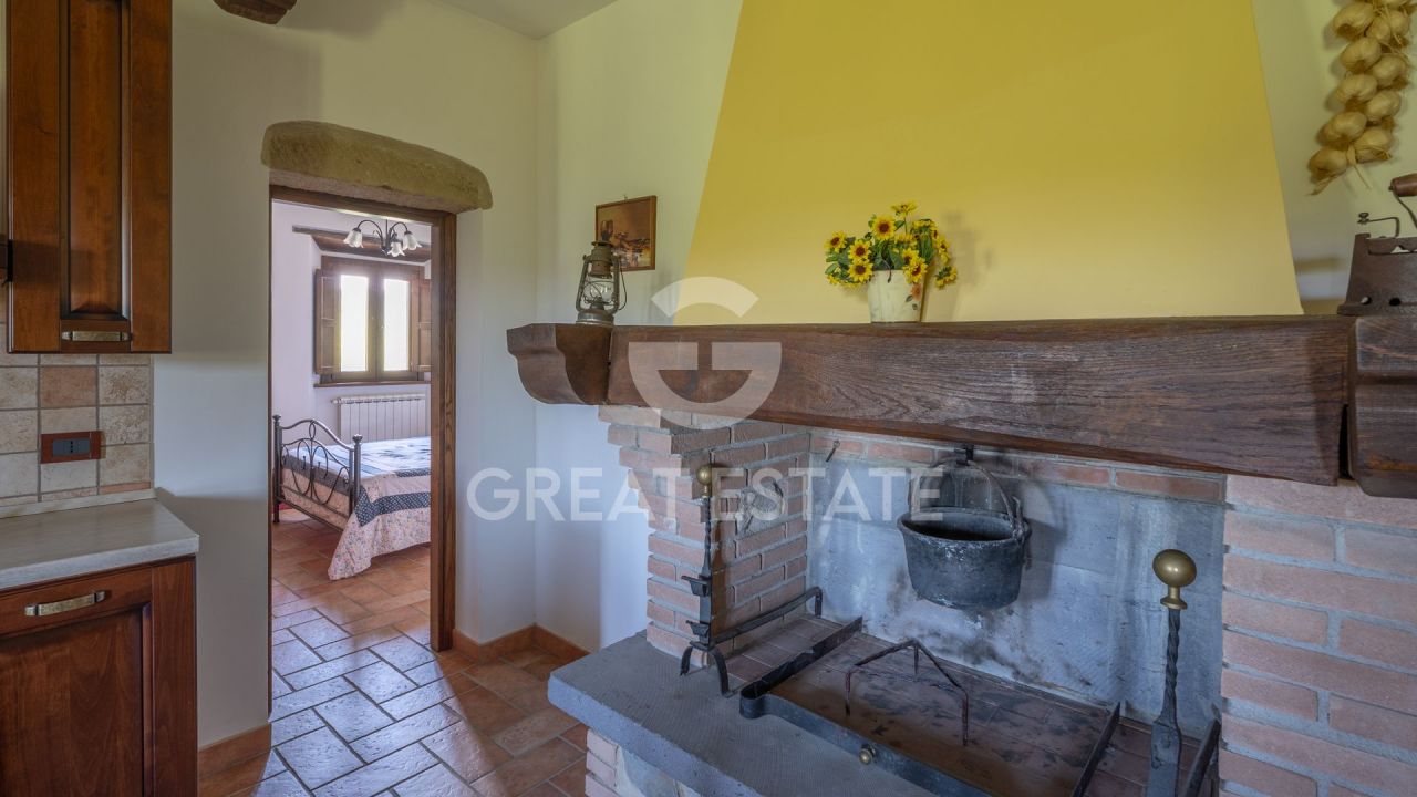 House in Viterbo, Italy, 373.45 m² - picture 16