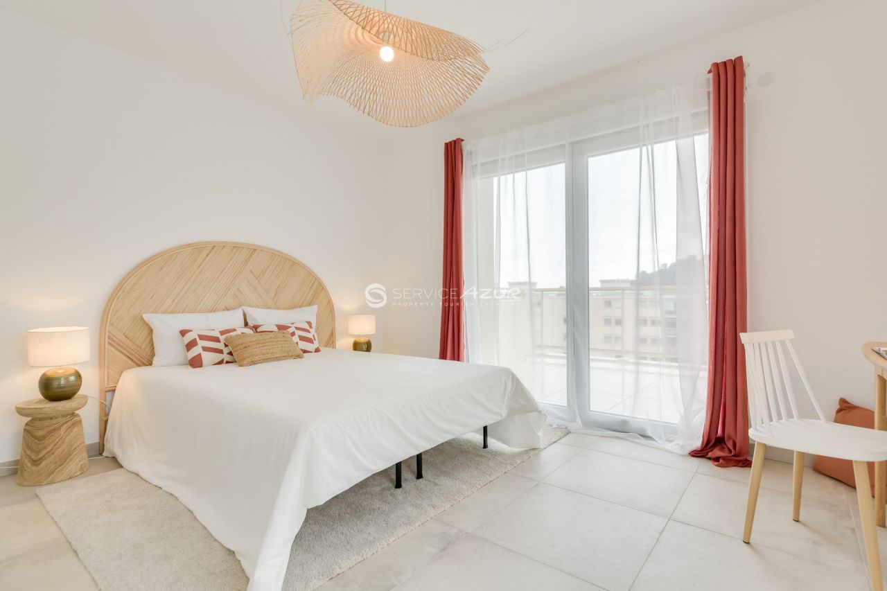 Apartment in Cagnes-sur-Mer, France, 112 m² - picture 5