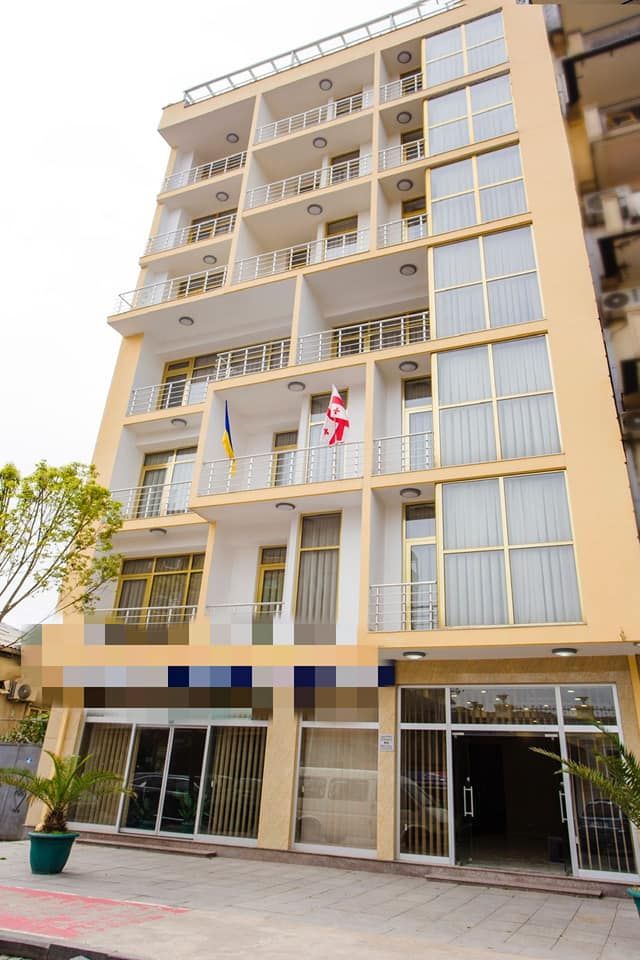 Hôtel à Batoumi, Géorgie, 2 400 m² - image 1