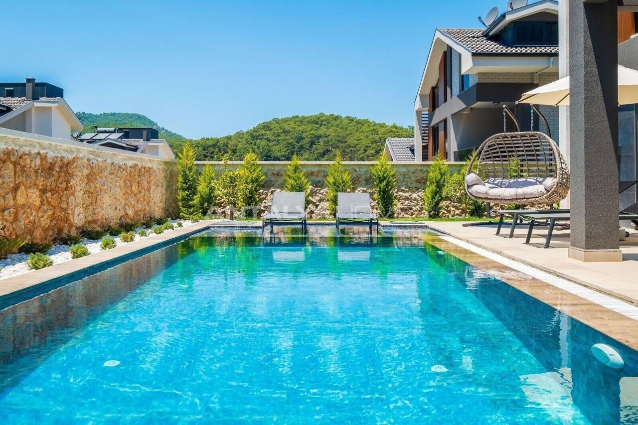 Villa in Fethiye, Turkey, 238 m² - picture 1