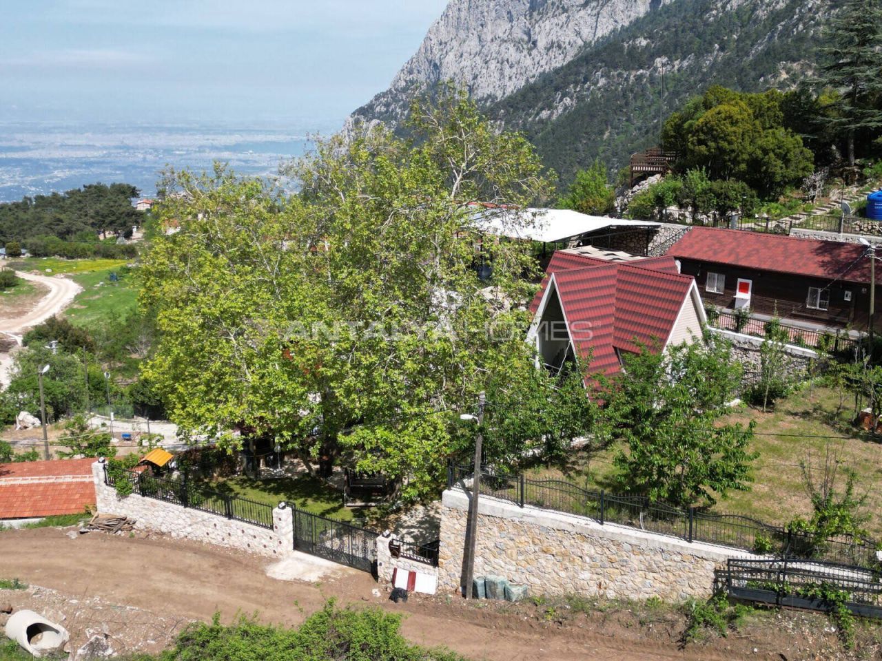 Villa in Antalya, Türkei, 160 m² - Foto 1