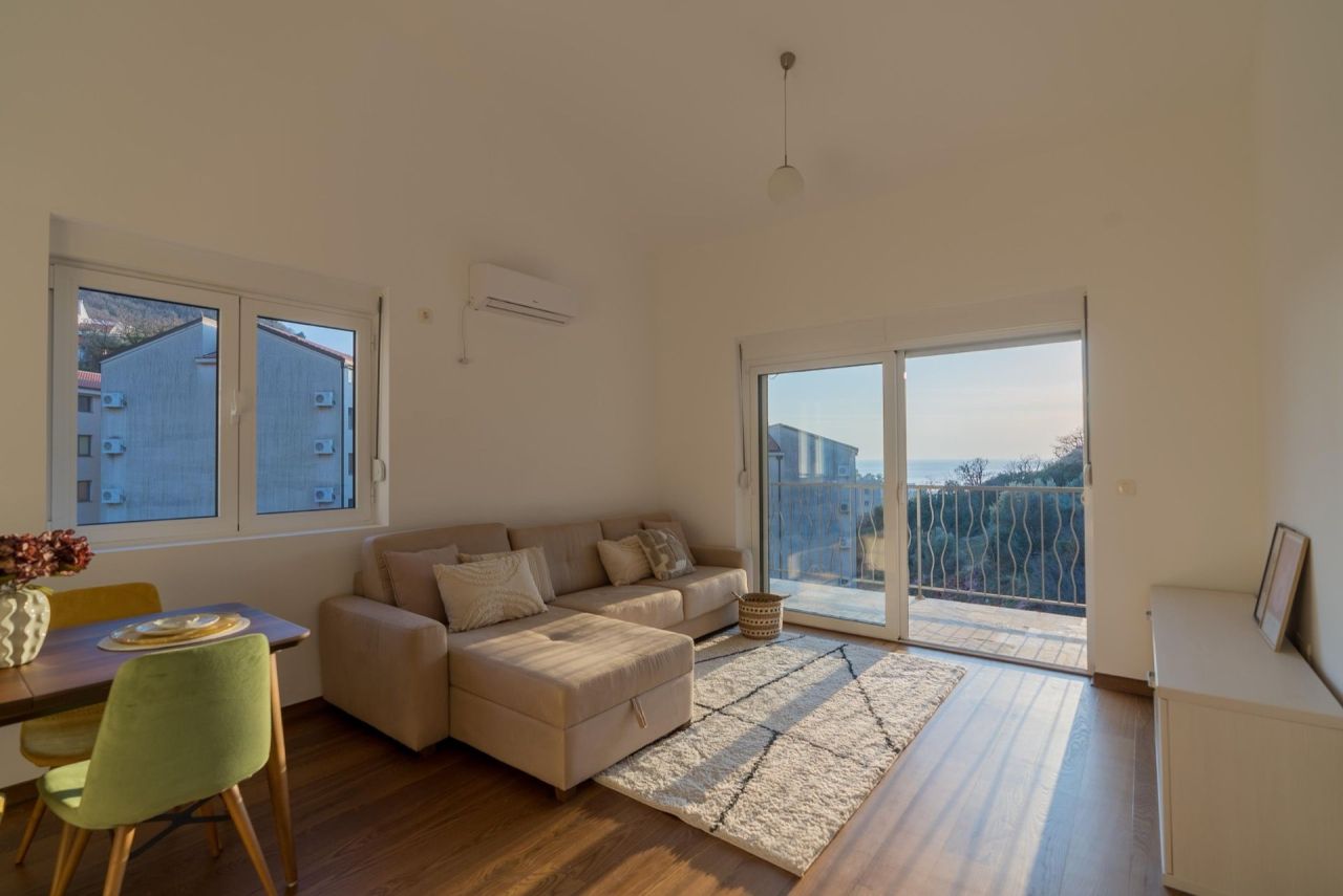 Piso en Przno, Montenegro, 60 m² - imagen 1