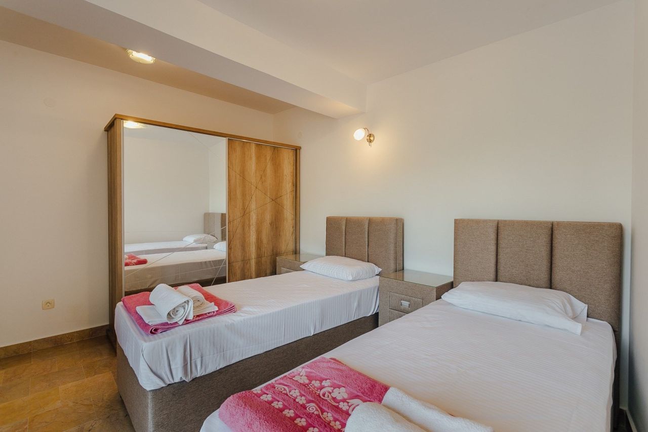 Piso en Kamenari, Montenegro, 96 m² - imagen 9