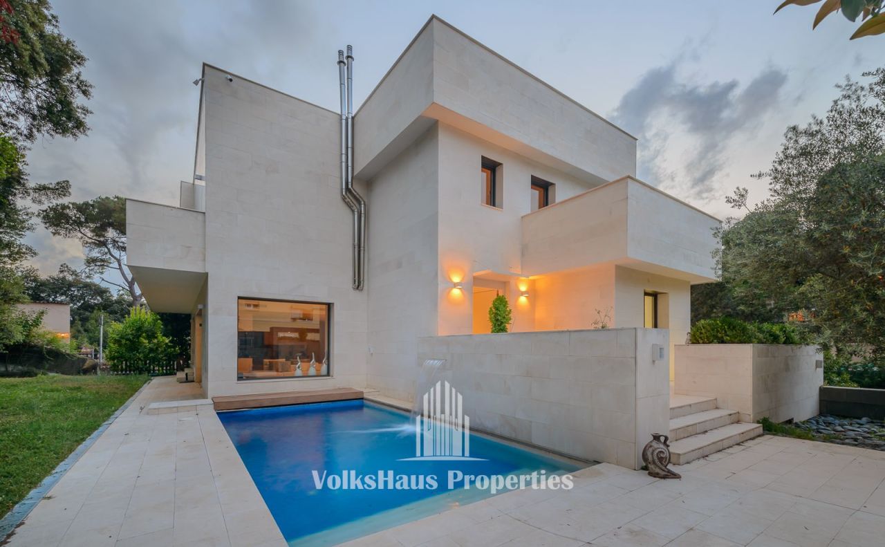 Cottage à Sant Cugat del Valles, Espagne, 550 m² - image 1