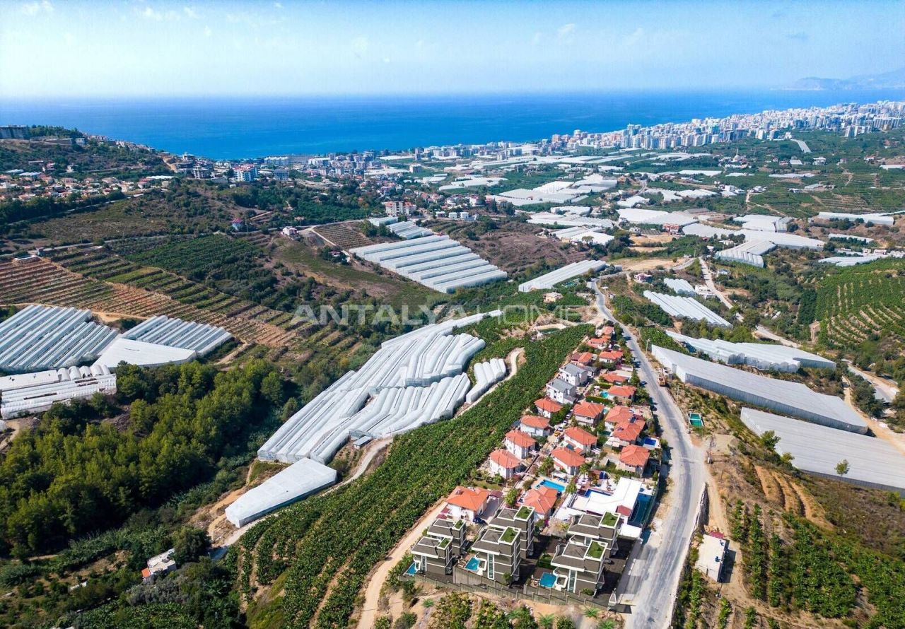 Villa à Alanya, Turquie, 419 m² - image 1