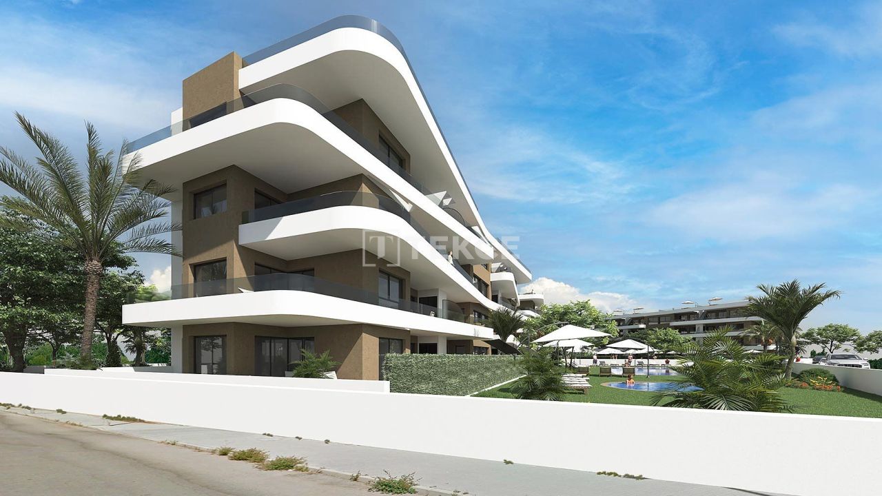 Apartment in Orihuela, Spain, 93 m² - picture 1