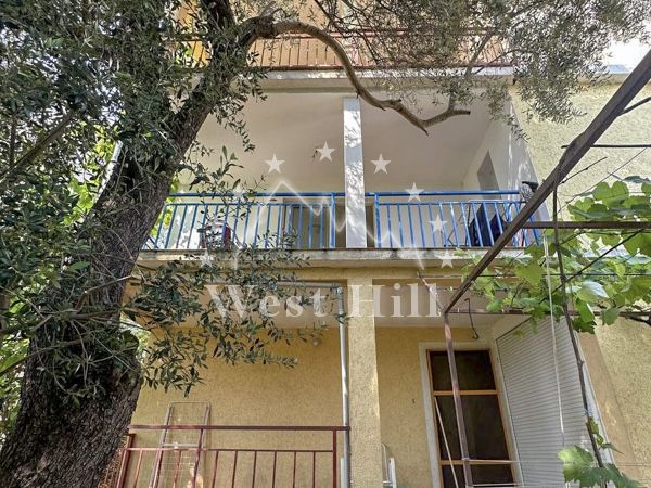 Maison à Dobra Voda, Monténégro, 192 m² - image 1