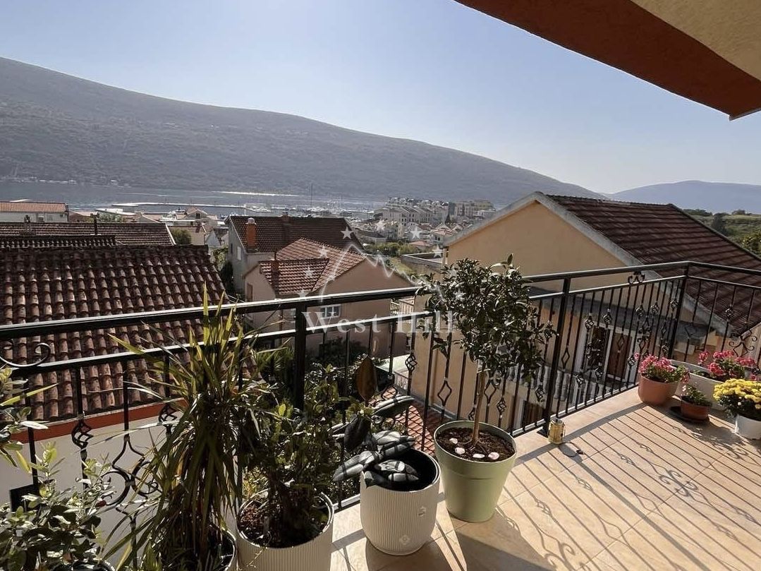 Apartamento en Denovici, Montenegro, 117 m² - imagen 1
