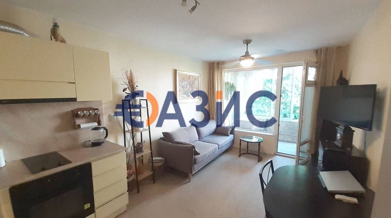 Appartement à Bourgas, Bulgarie, 81 m² - image 1