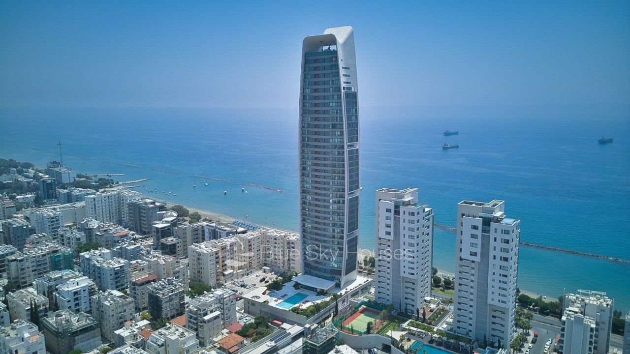 Apartment in Limassol, Cyprus, 166 m² - picture 1