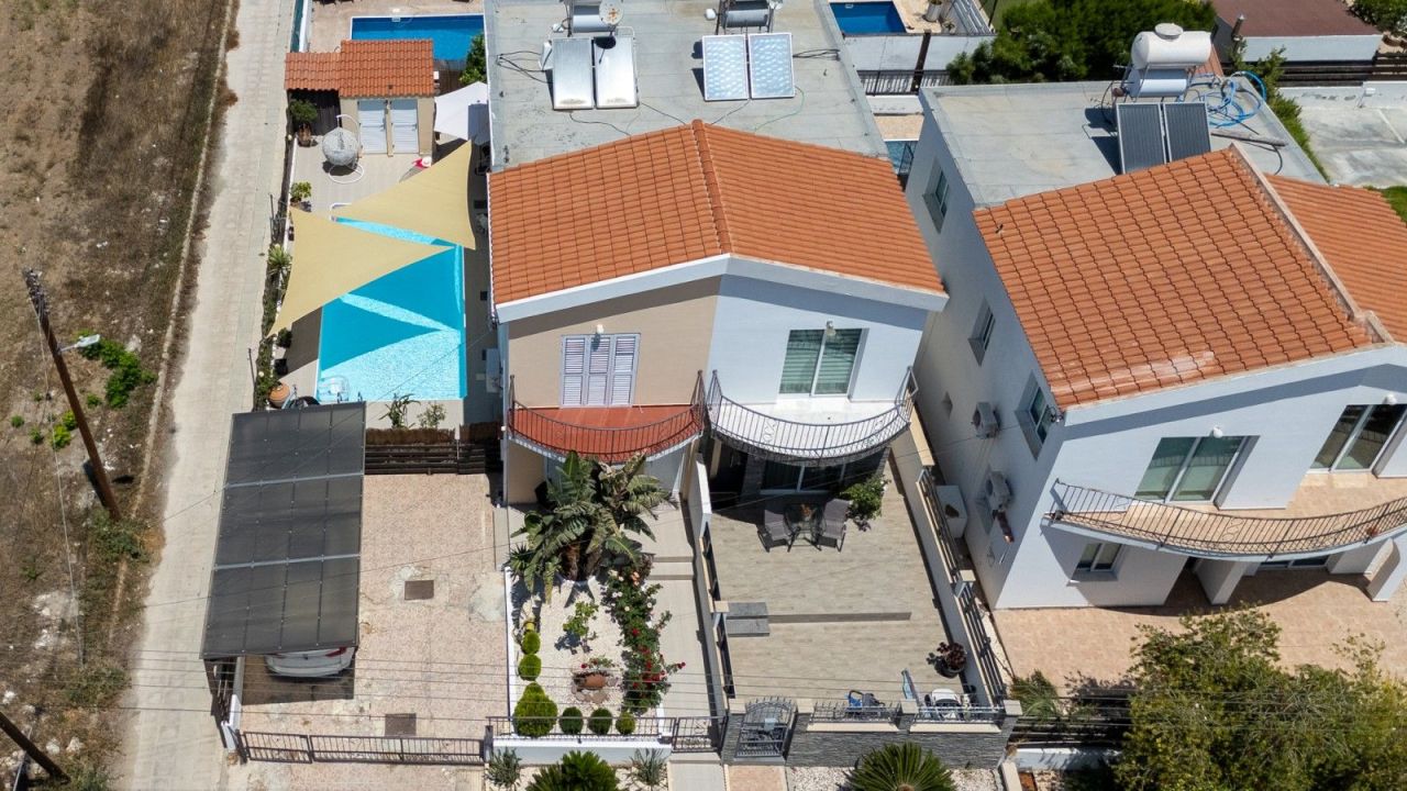 Villa a Paphos, Cipro, 106 m² - foto 2