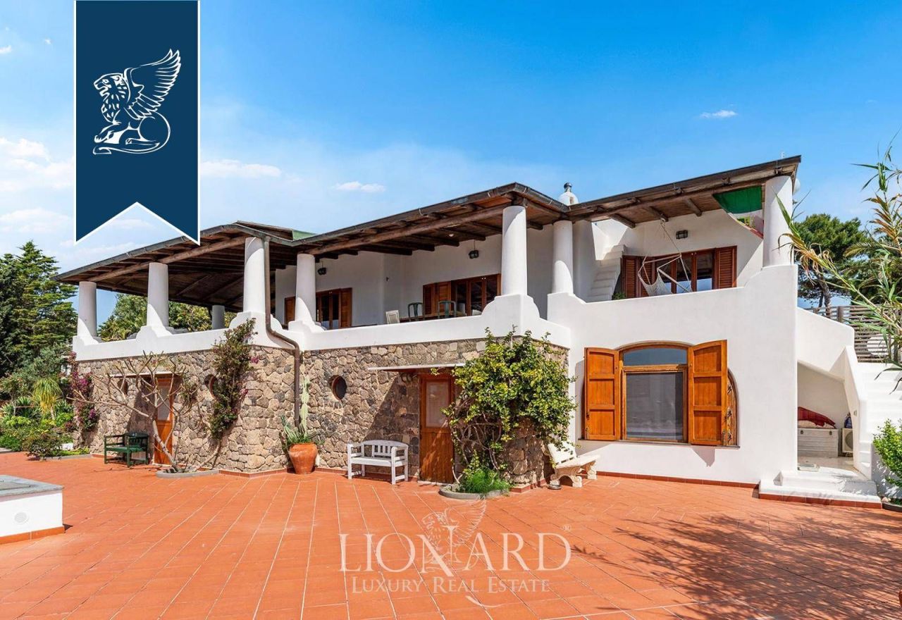 Villa on Lipari, Italy, 700 m² - picture 17