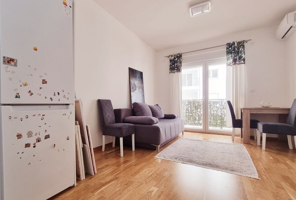 Piso en Budva, Montenegro, 42 m² - imagen 1