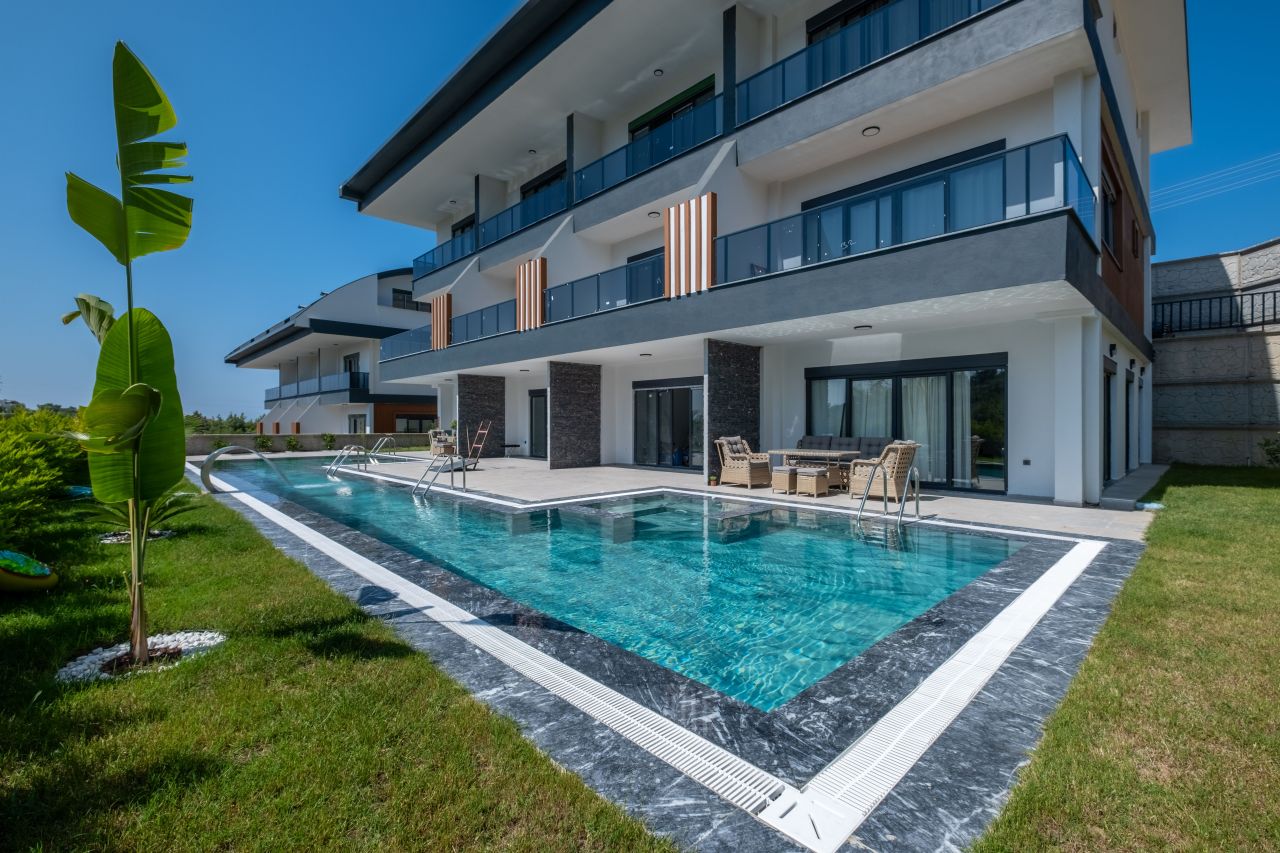 Maison urbaine à Incekum, Turquie, 290 m² - image 1