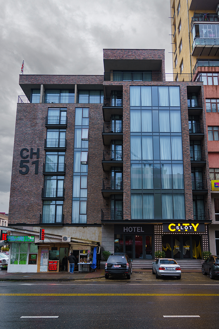 Hotel en Batumi, Georgia, 1 580 m² - imagen 1
